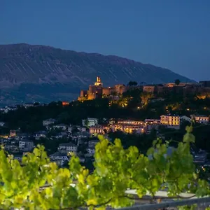 Гостевой дом Patio, Гирокастра