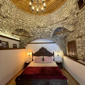 Pensión Doda, Gjirokastër