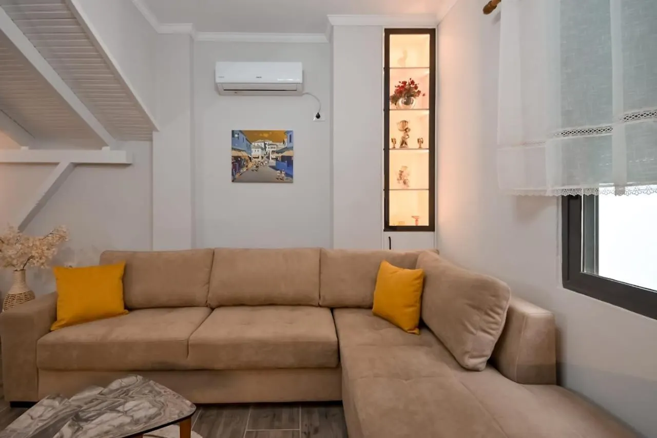 Egje Apartment Gjirokaster