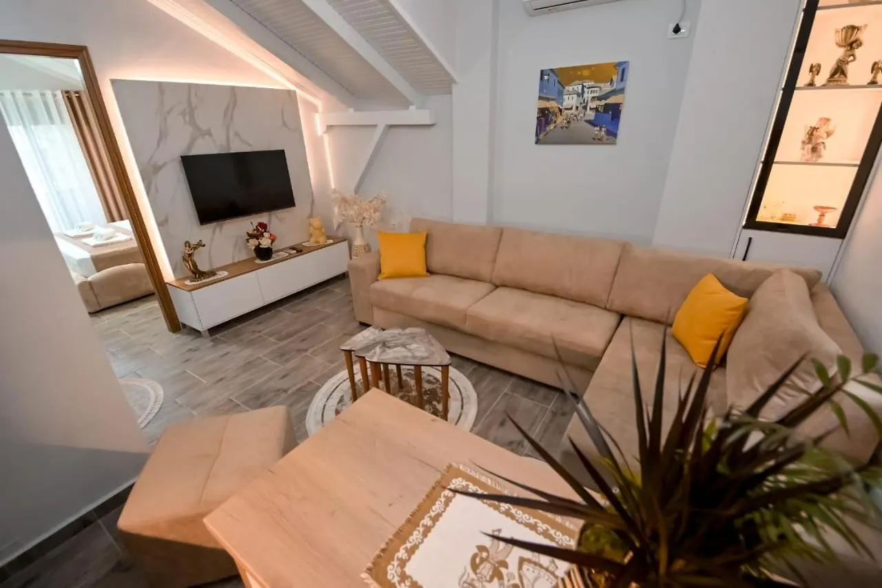 Egje Apartment Gjirokaster