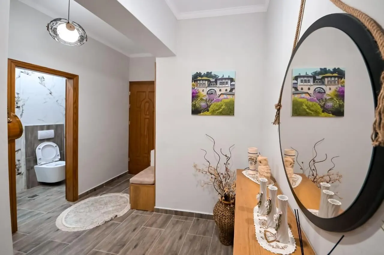 Egje Apartment Gjirokaster
