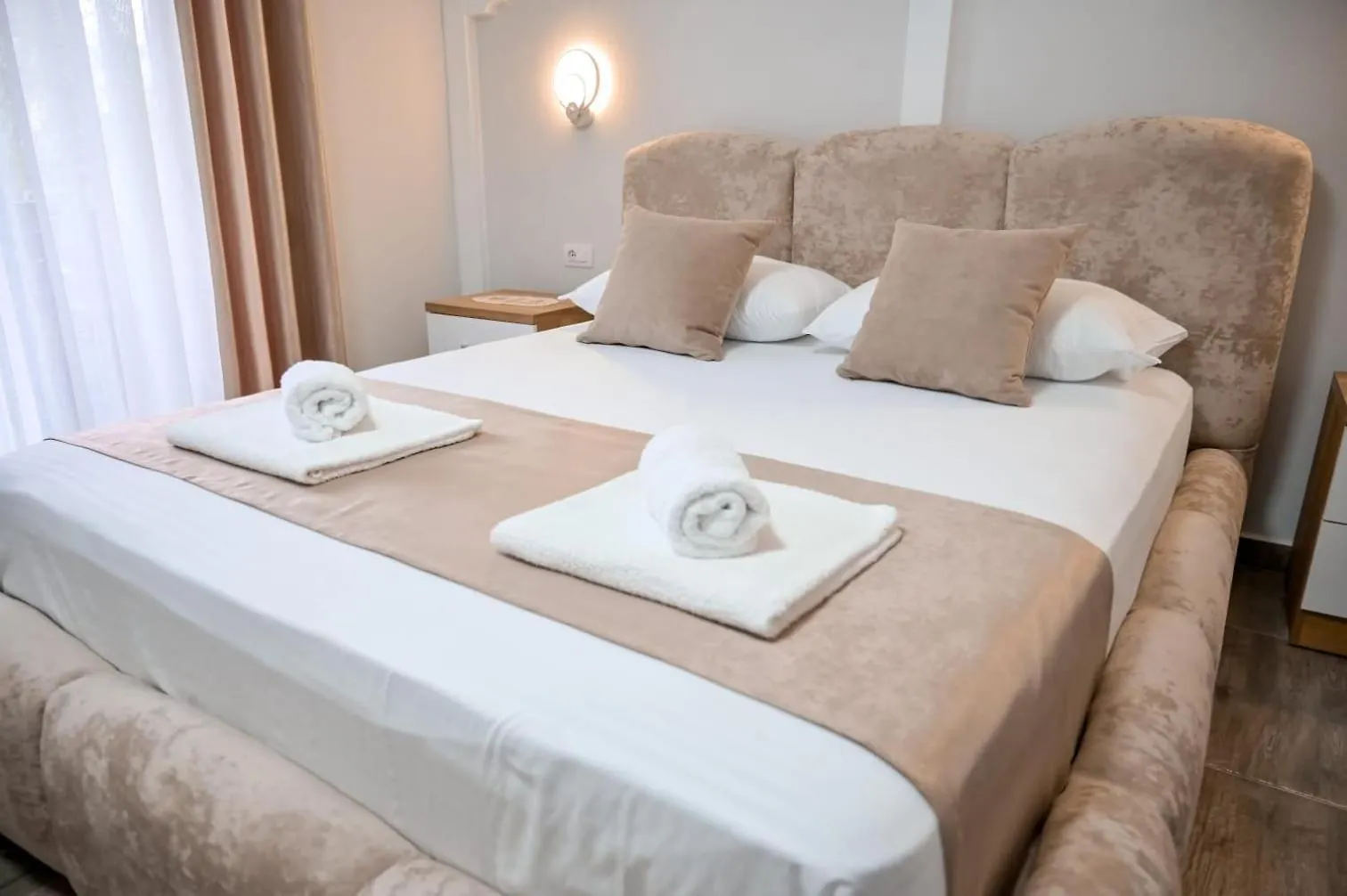Egje Apartment Gjirokaster